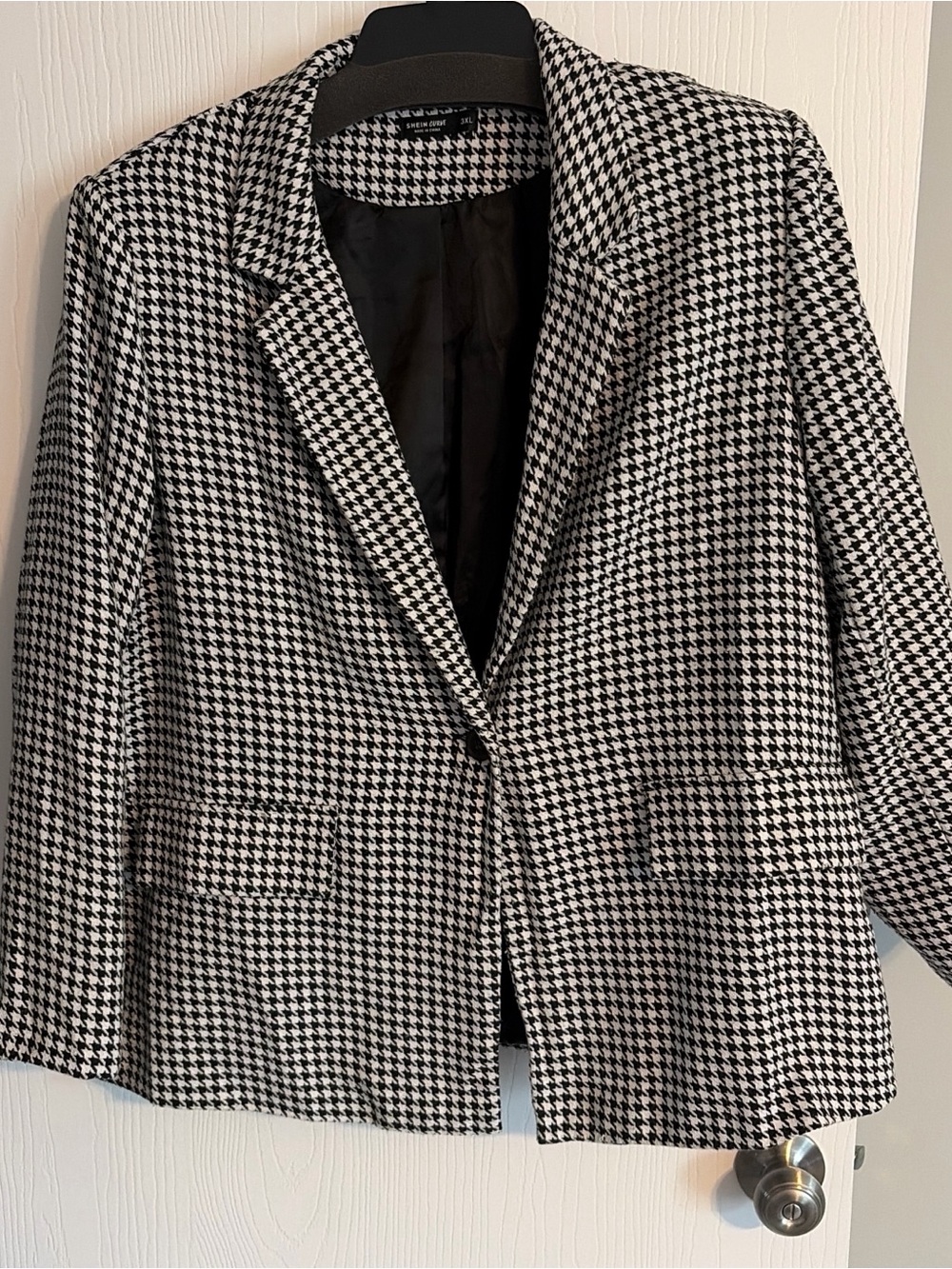 SHEIN Black & White Houndstooth Blazer